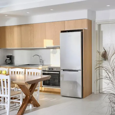 מלון דירות Ac Village Christoulis 3*